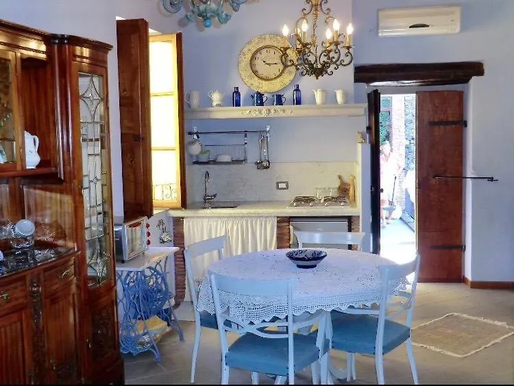 Una Terrazza Nel Centro Storico Barga Holiday home